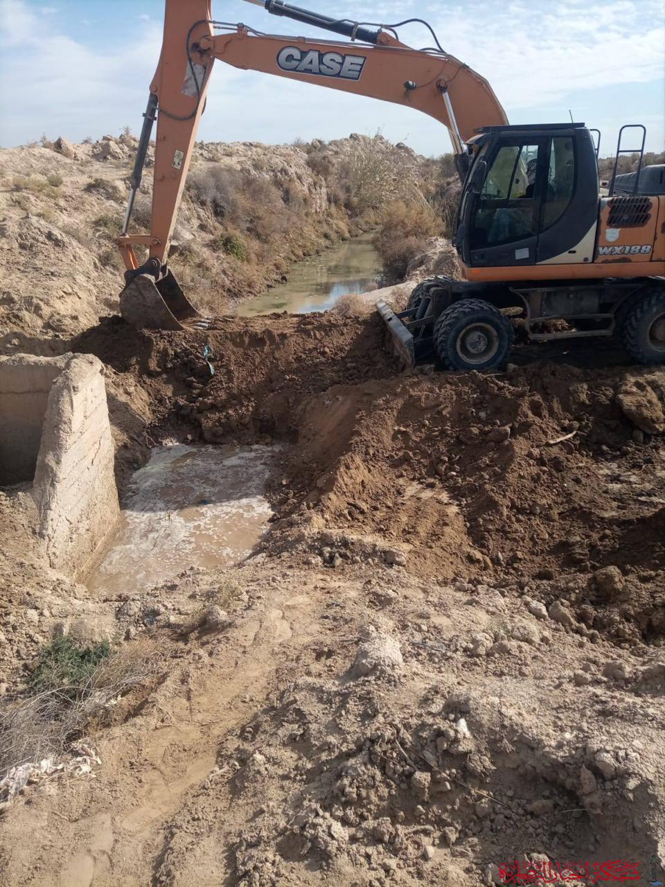 بالصور: حملة لإزالة التجاوزات على انهر شرق الناصرية لتحسين توزيع المياه بالصور: حملة لإزالة التجاوزات على انهر شرق الناصرية لتحسين توزيع المياه