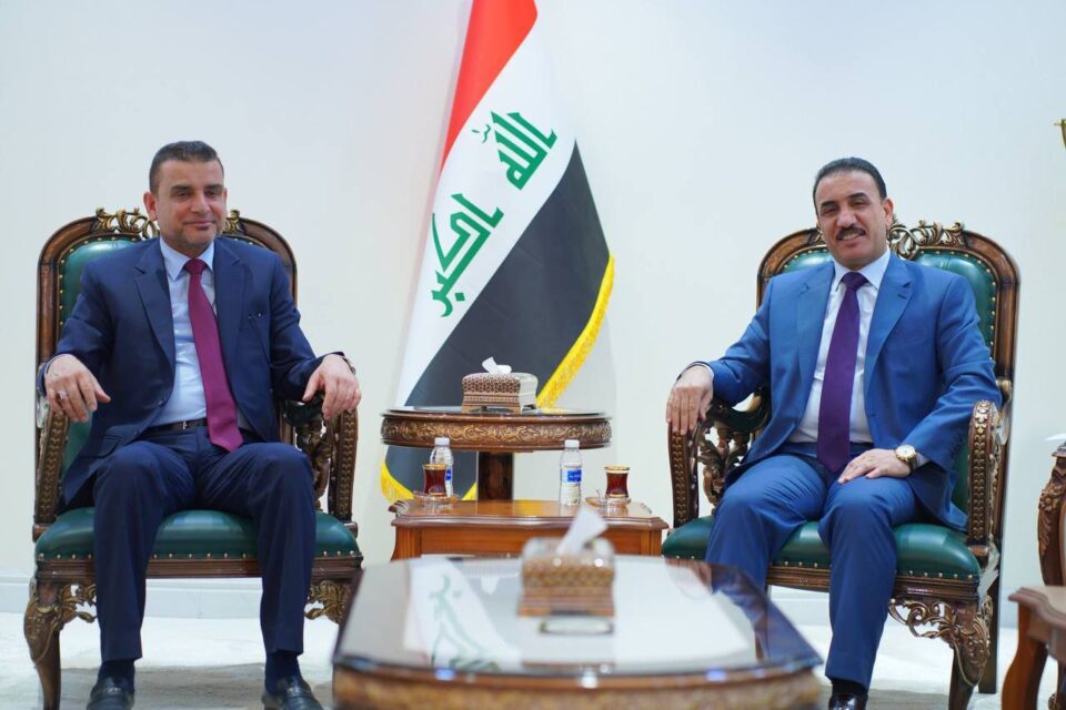 صورة من مقال: محافظ ذي قار يبحث مع وزير التربية المشاريع الوزارية وملف الأبنية المدرسية وسير الامتحانات