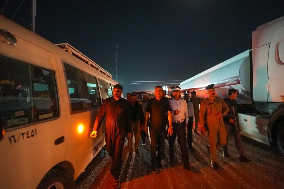 صورة من مقال: محافظ ذي قار يتفقد السيطرات الأمنية ويشدد على أهمية انسيابية حركة المرور بالتزامن مع عودة الزائرين وتوجه آخرين إلى كربلاء