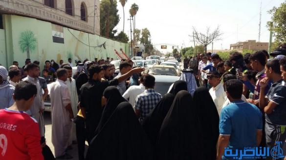 عشرات المتقاعدين يتظاهرون في الشطرة للمطالبة بصرف رواتبهم - تقرير مصور -