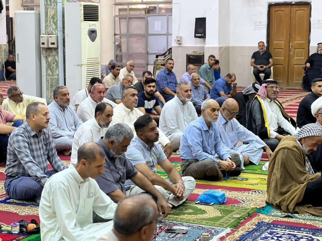 بالصور: صلاة الجمعة في مسجد الشيخ عباس الكبير وسط مدينة الناصرية