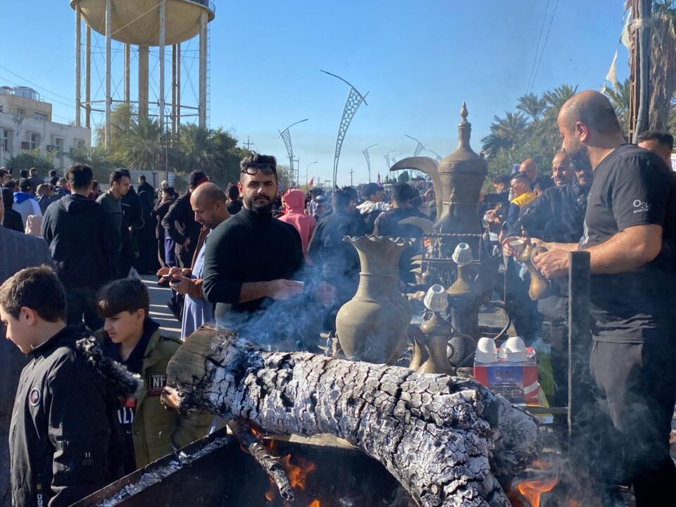 بالصور: إنطلاق التشييع الرمزي لنعش الامام الكاظم عليه السلام في الناصرية