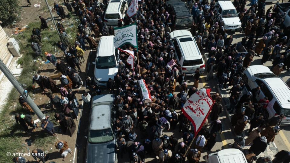 بالصور: تشييع جثمان الشيخ كاظم ال منشد امير عشائر الغزي والفضول وسط محافظة ذي قار