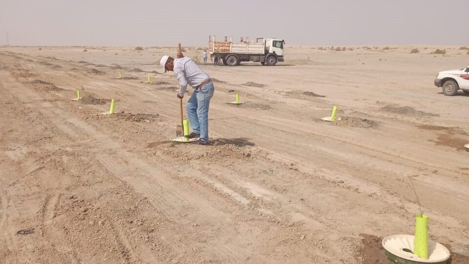 محافظة ذي قار تترقب نتائج تجربة فريدة لحفظ المياه في المناطق المتصحرة