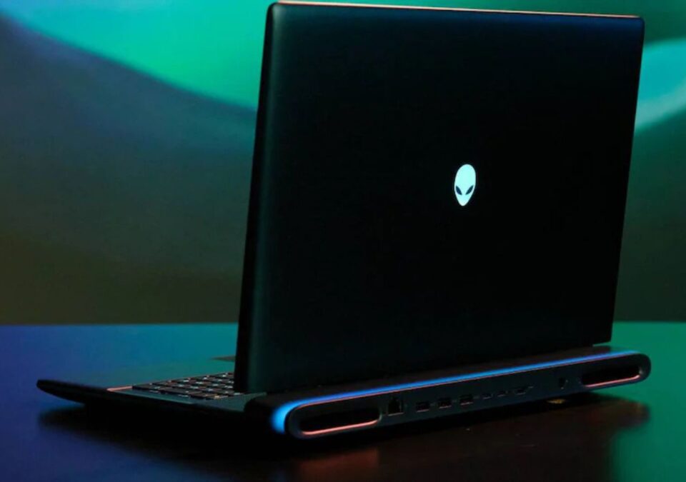 Alienware تعيد إحياء سلسلة Area-51 للحواسيب المحمولة