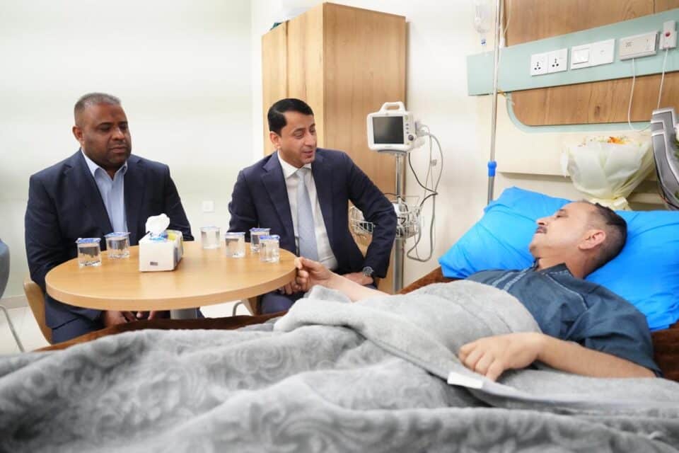 صورة من مقال: بالصور: امين عام مجلس الوزراء يجري زيارة لمدير شرطة شمال ذي قار في المستشفى