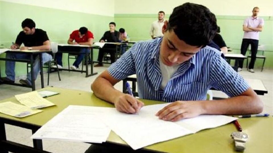 صورة من مقال: ذي قار: أكثر من 58 ألف طالب يتوجهون لأداء امتحانات الثالث المتوسط وسط استعدادات مكثفة