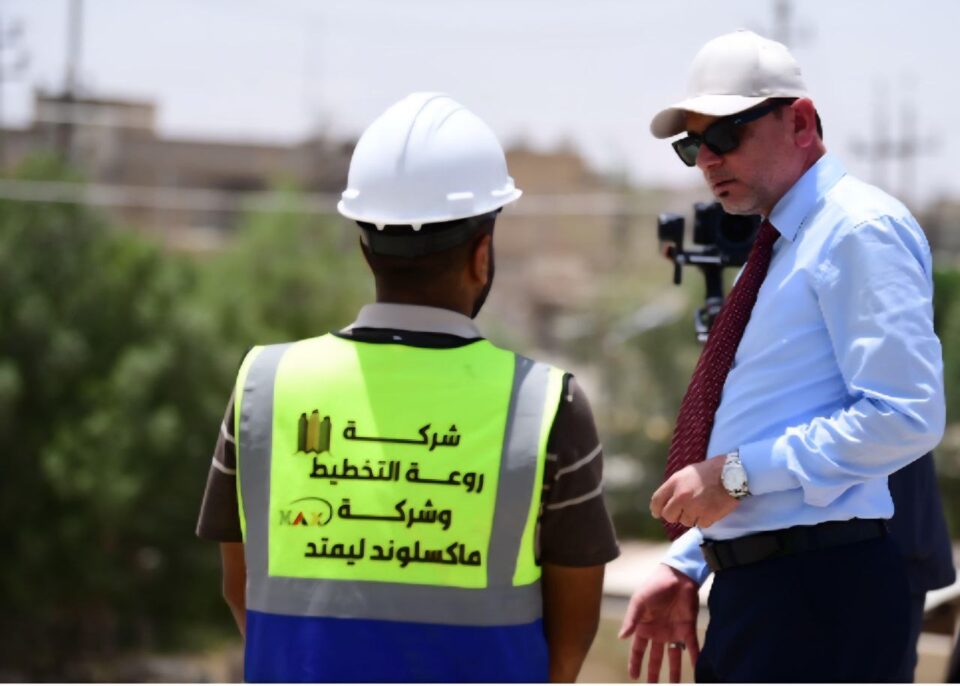 صورة من مقال: محافظ ذي قار يتابع ميدانيا أعمال الجسر الهولندي ويكشف عن تقدم ملحوظ في مشاريع المحافظة