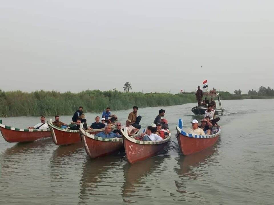 صورة من مقال: بالصور: سحر أهوار ذي قار يخطف قلوب الأجانب رغم حرارة الصيف