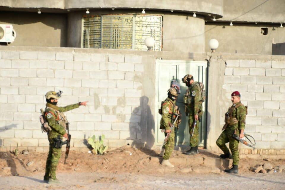 صورة من مقال: حملة أمنية واسعة في البطحاء تسفر عن اعتقال مطلوبين للقضاء