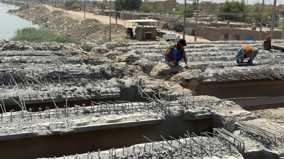 صورة من مقال: بالصور: تقدّم ملحوظ في أعمال تأهيل جسر الهولندي الكونكريتي ضمن مشاريع وزارة الإعمار والإسكان