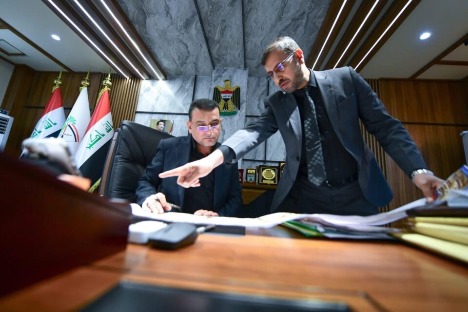 صورة من مقال: ذي قار تطلق مشروع الجداريات التشكيلية لدعم الفن وتحسين المشهد الحضري
