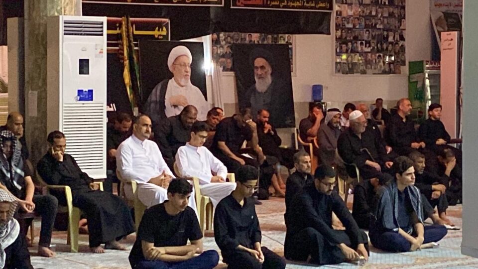 صورة من مقال: بالصور: مسجد الشيخ عباس الكبير يحتضن مراسم قراءة مقتل الإمام الحسين (ع) وسط أجواء خاشعة ومؤثرة