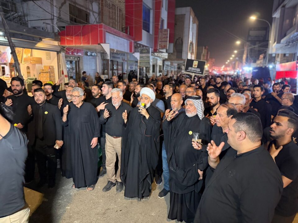 صورة من مقال: بالصور: موكب جمعية التضامن الإسلامي يضيء ليلة الوحشة بمسيرة الشموع في الناصرية