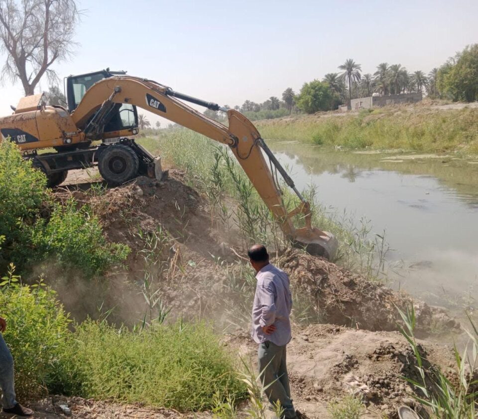 صورة من مقال: الموارد المائية في ذي قار تنفذ حملة لرفع التجاوزات على حوض الغراف وتطبيق نظام المراشنة