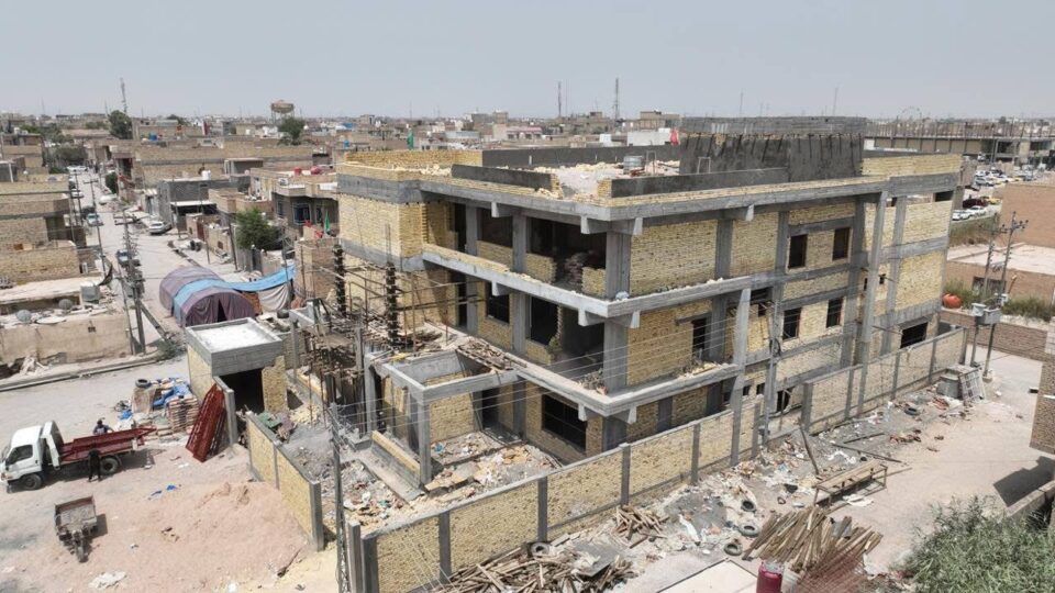 صورة من مقال: رئيس صندوق إعمار ذي قار يواصل متابعة مشروع دائرة التقاعد في الشطرة ويوجه بتسريع وتيرة العمل