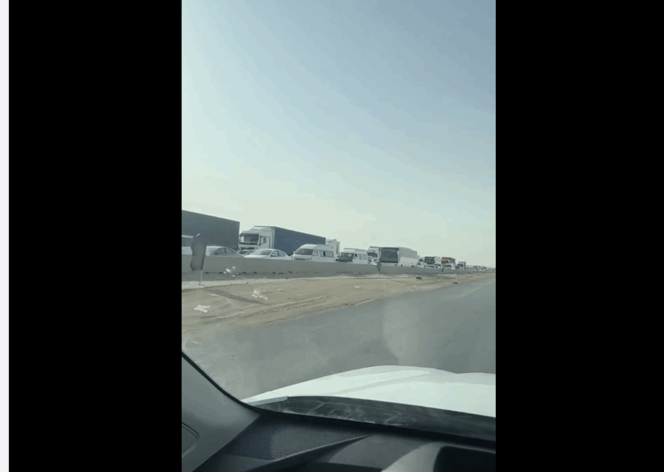 صورة من مقال: زحامات خانقة على طريق كربلاء – الناصرية بسبب مشروع متلكئ في تقاطع البطحاء