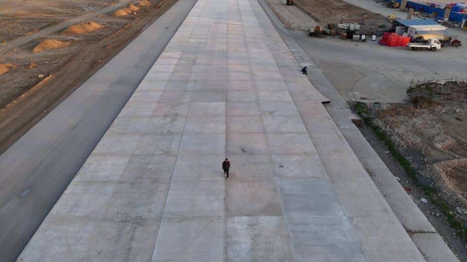 صورة من مقال: بعد عامين من العمل.. توسعة مدرج مطار الناصرية لاحتضان طائرات بوينغ وإيرباص العملاقة