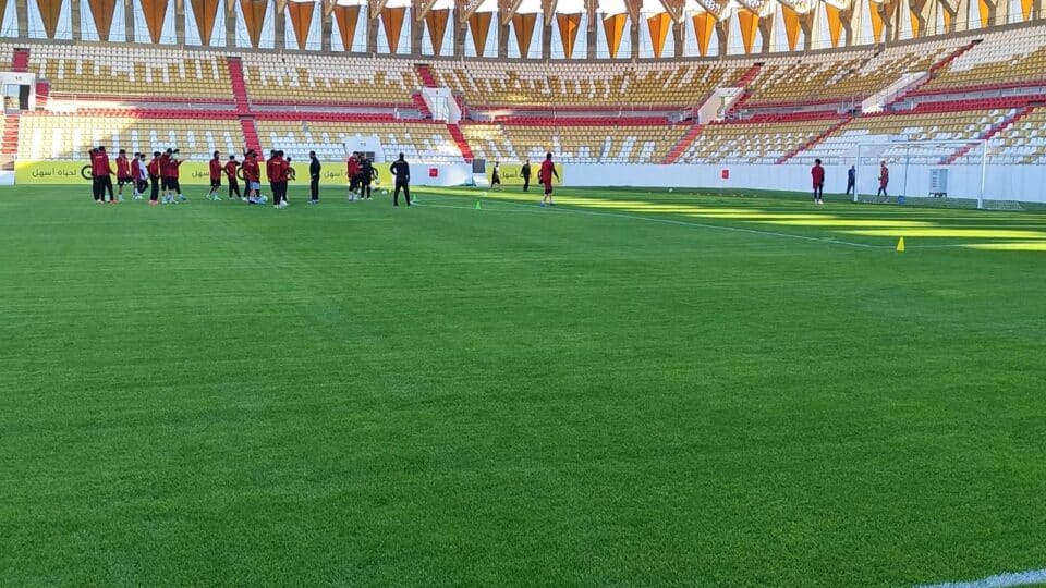 صورة من مقال: حكومة ذي قار: تشكيل لجنة لوضع الية استئجار ملعب الناصرية لمنافسات نادي الغراف