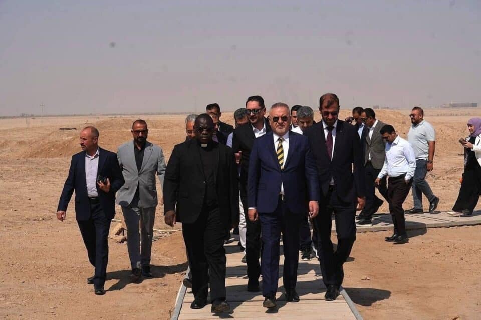 صورة من مقال: حكومة ذي قار: المحافظة مستعدة لاستقبال الزوار من أنحاء العالم إلى مدينة أور الأثرية