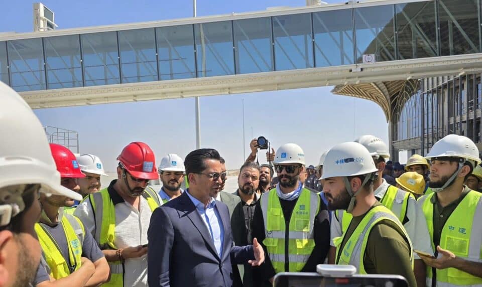 صورة من مقال: وزير النقل: إنجاز مطار الناصرية الدولي يقترب من 90% والمشروع يمثل ركيزة استراتيجية لتنمية الجنوب