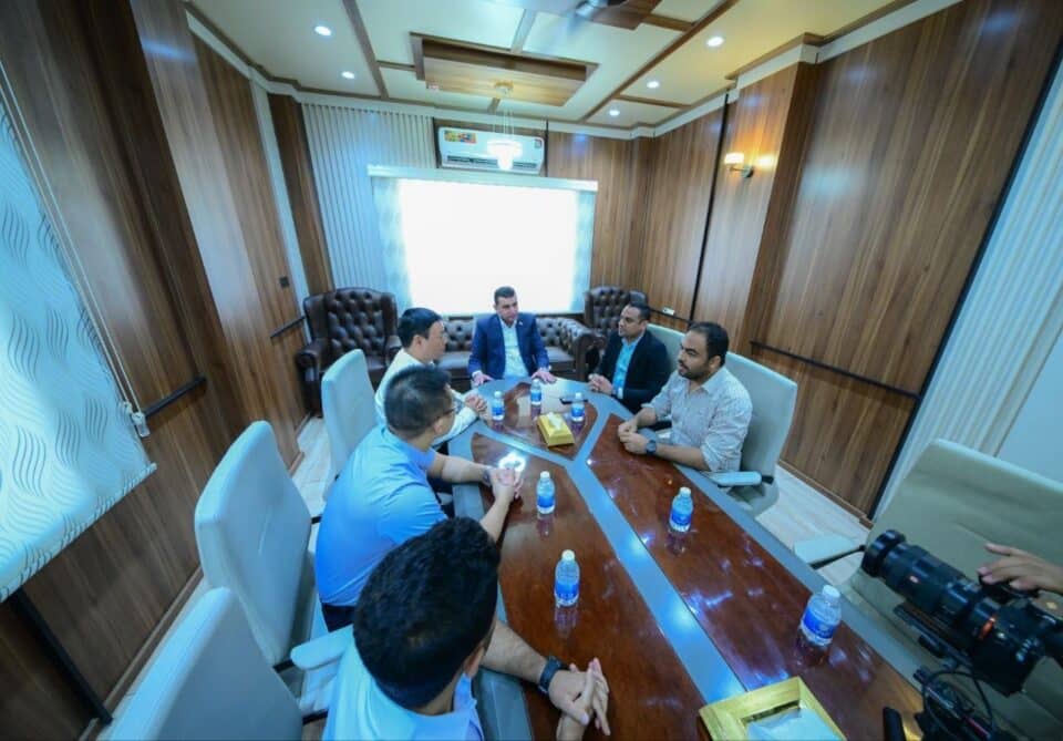 صورة من مقال: محافظ ذي قار يوجّه بتسريع إنجاز طريق مطار الناصرية الدولي وحلّ التعارضات الميدانية