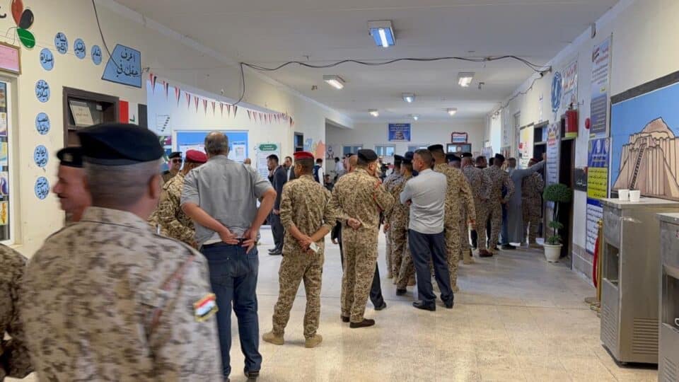 صورة من مقال: ذي قار تسجل إقبالا ملحوظا في التصويت الخاص بنسبة 40% حتى قبل منتصف النهار