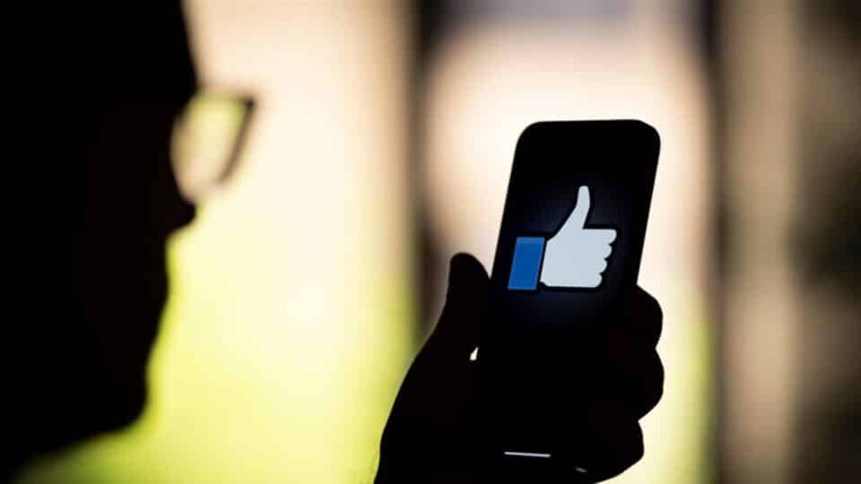 صورة من مقال: وداعاً لأشهر رموز فيسبوك.. أزرار “أعجبني” و”شارك” خارج الخدمة في 2026