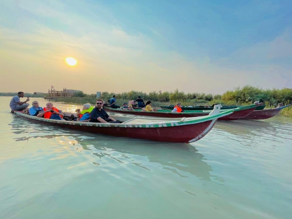 صورة من مقال: بالصور: سياح من ألمانيا والصين وأمريكا في ضيافة أهوار الجبايش