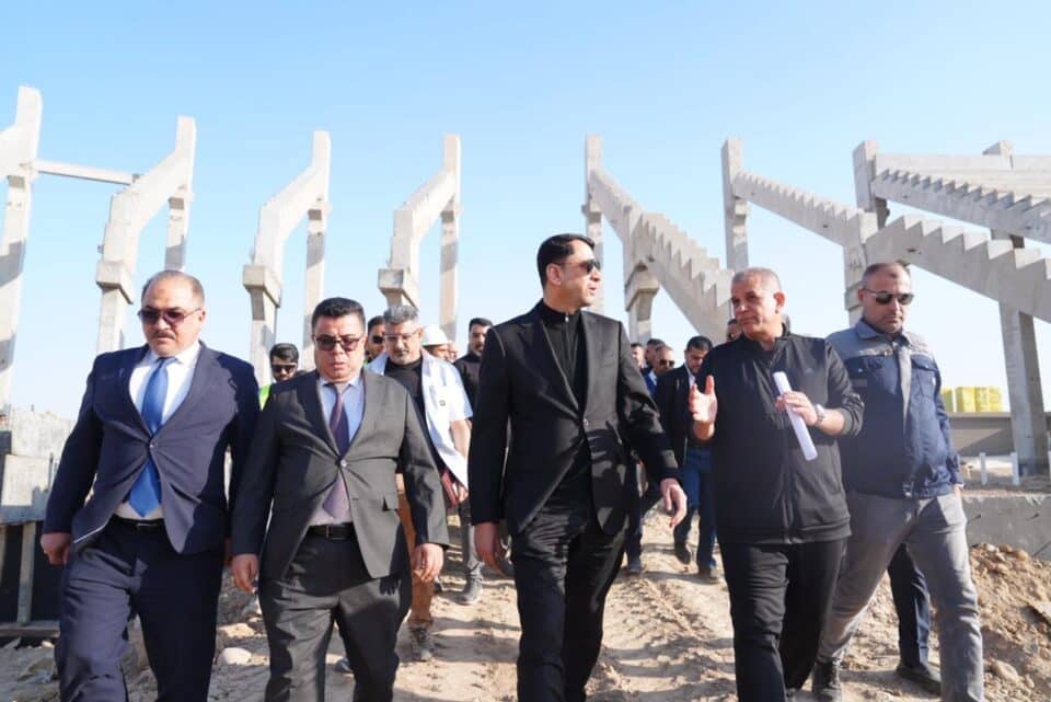 صورة من مقال: امين عام مجلس الوزراء يعلن مشروعا رياضيا عملاقا في الشطرة… منشآت حديثة وفرص عمل وتنشيط اقتصادي