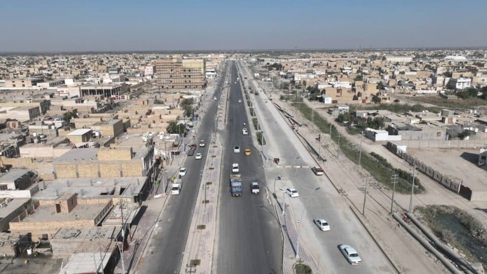 صورة من مقال: صندوق اعمار ذي قار: استمرار العمل بوتيرة متصاعدة في مشروع تطوير شوارع سوق الشيوخ