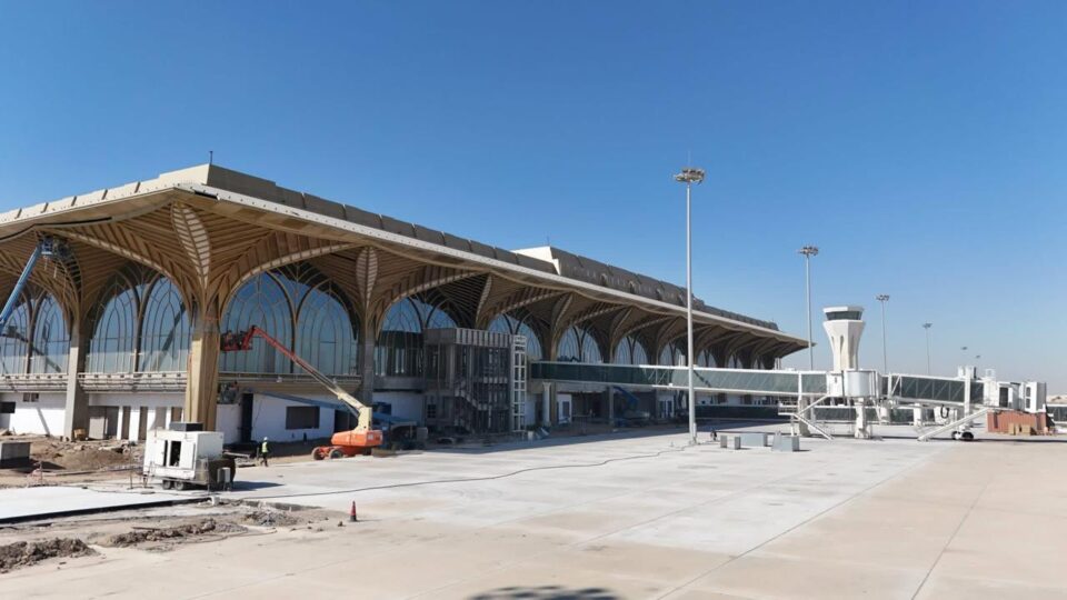 صورة من مقال: بالصور: أعمال مطار الناصرية الدولي تصل إلى مراحل متقدمة تمهيداً لإدراجه ضمن أبرز مشاريع النقل الجوي في ذي قار