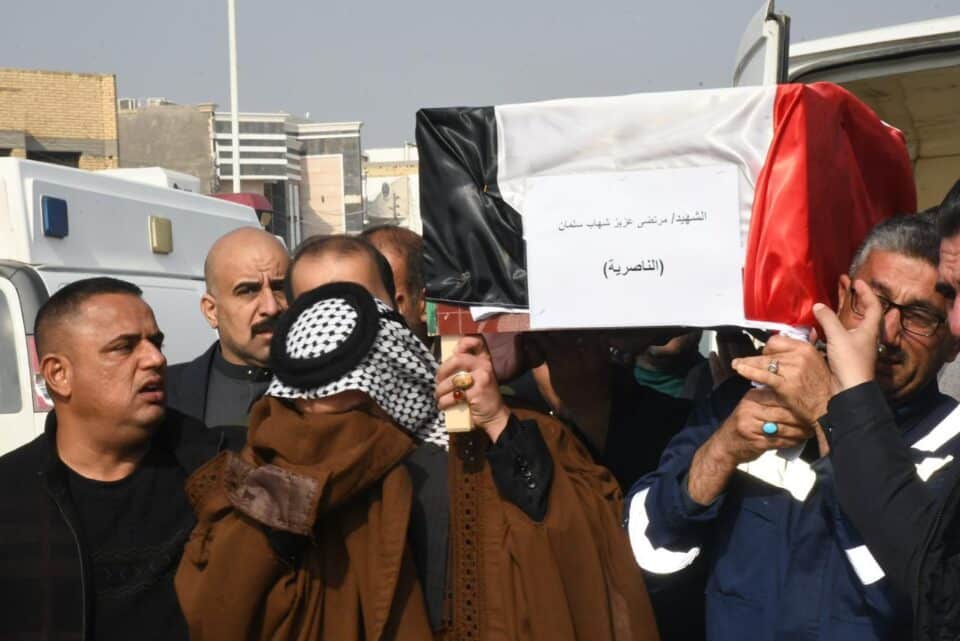 صورة من مقال: الطب العدلي في ذي قار يسلم رفاة اثنين من ضحايا سجن بادوش إلى ذويهم