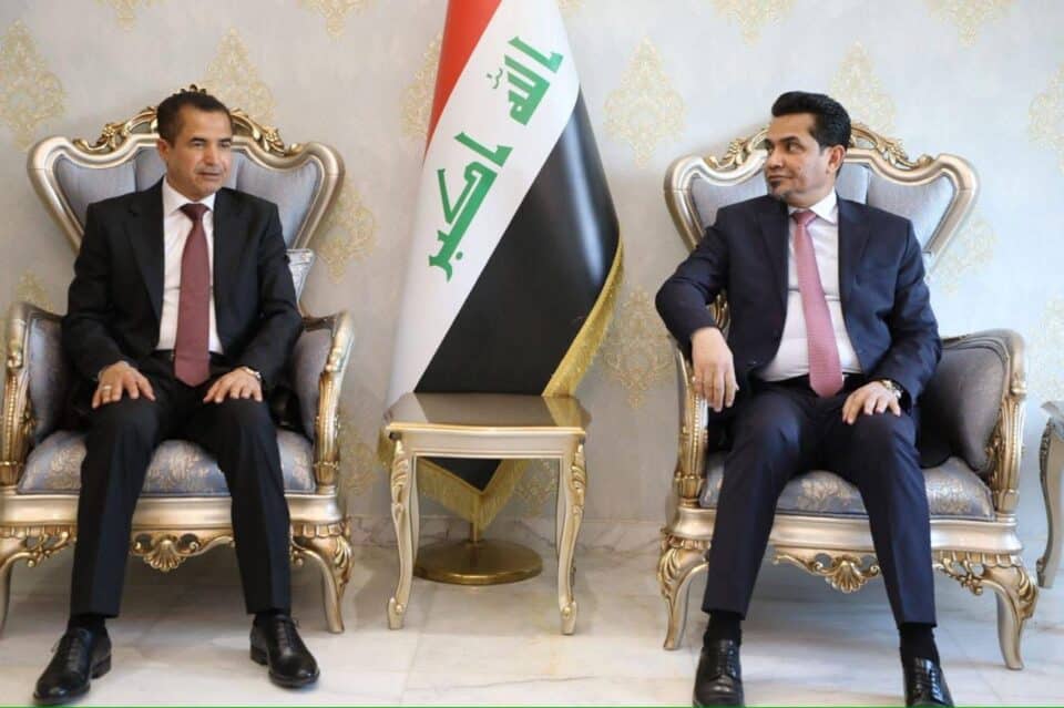 صورة من مقال: وزير النقل ومحافظ ذي قار يبحثان اللمسات الأخيرة لمطار الناصرية الدولي والمشاريع الاستراتيجية