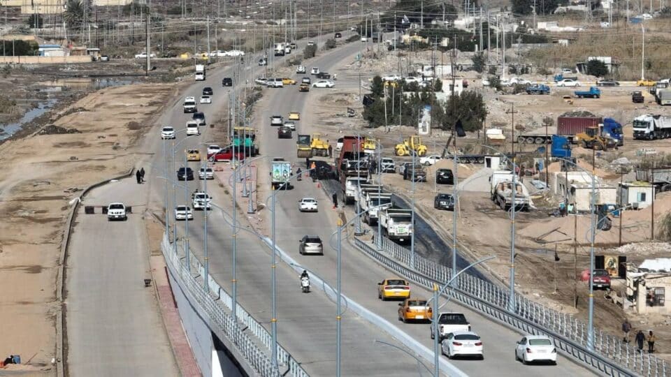 صورة من مقال: صندوق إعمار ذي قار: تبليط مجسرات الشطرة يقترب من الاكتمال لإعادة الحياة للمدينة