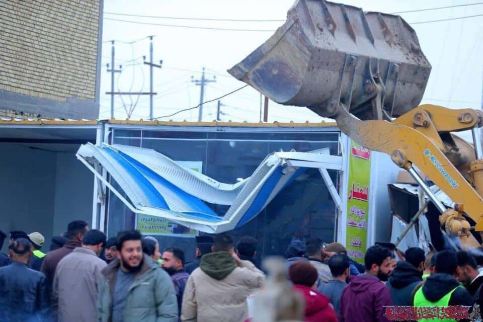 صورة من مقال: إذاعة الناصرية: إزالة 7 آلاف تجاوز وإعادة الأرصفة إلى وضعها الطبيعي في ذي قار