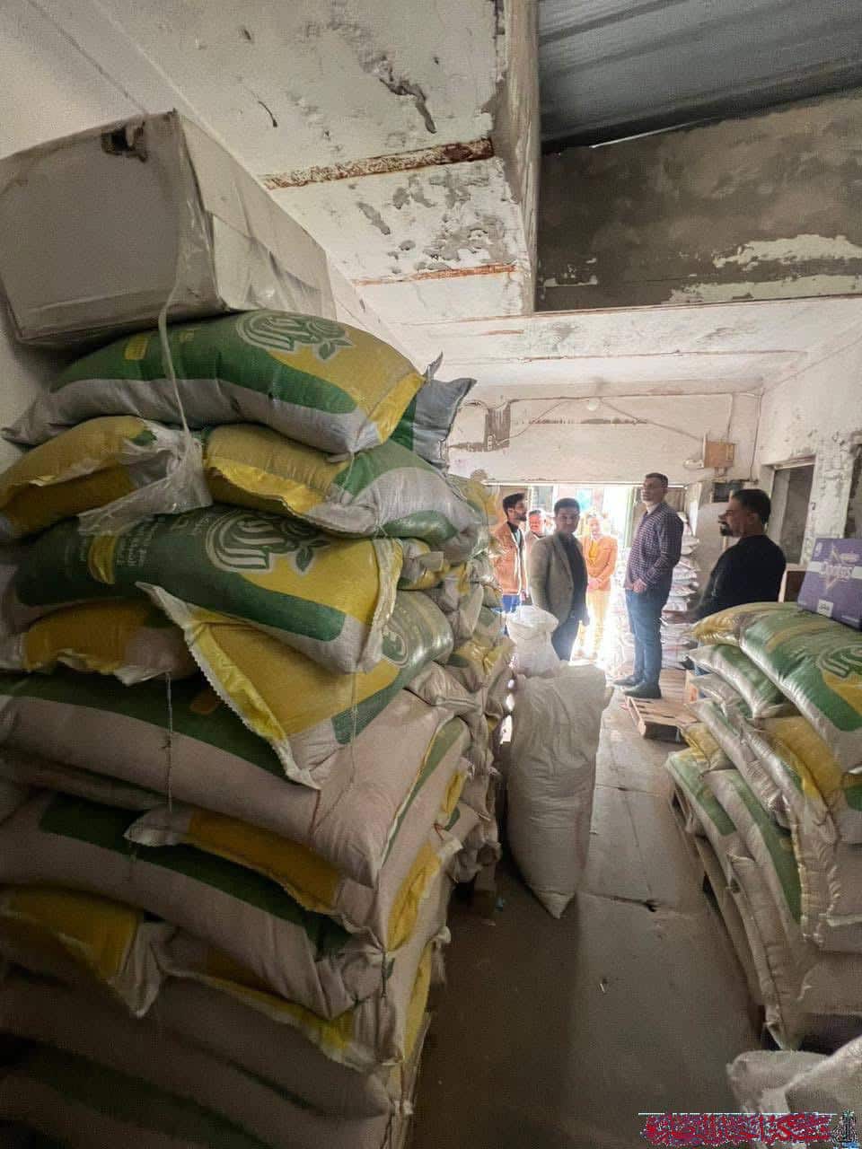 صورة من مقال: ذي قار: ضبط كميات كبيرة من مواد السلة الغذائية قبل بيعها