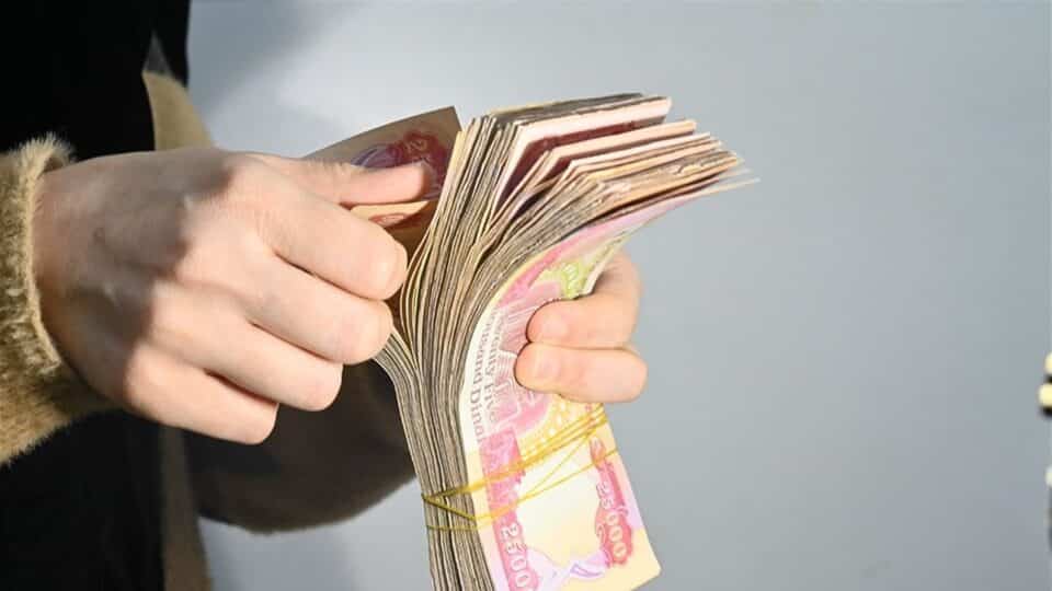 صورة من مقال: مصدر: صرف رواتب متقاعدي ذي قار مستمر رغم بعض الإرباكات المحدودة