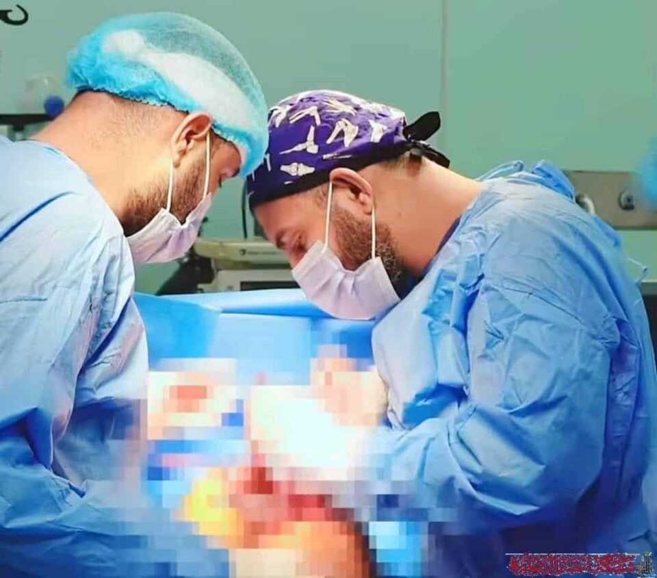 صورة من مقال: عملية جراحية نوعية ترفع ورما نادرا خلف الركبة في مستشفى الناصرية التعليمي