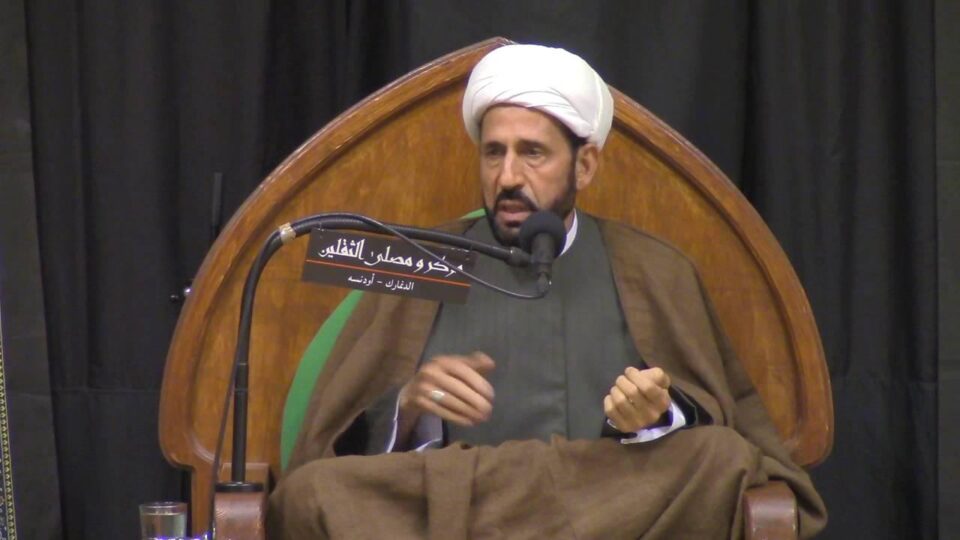 صورة من مقال: الشيخ عبد العظيم الكندي يعتلي منبر مسجد الشيخ عباس الكبير في الناصرية