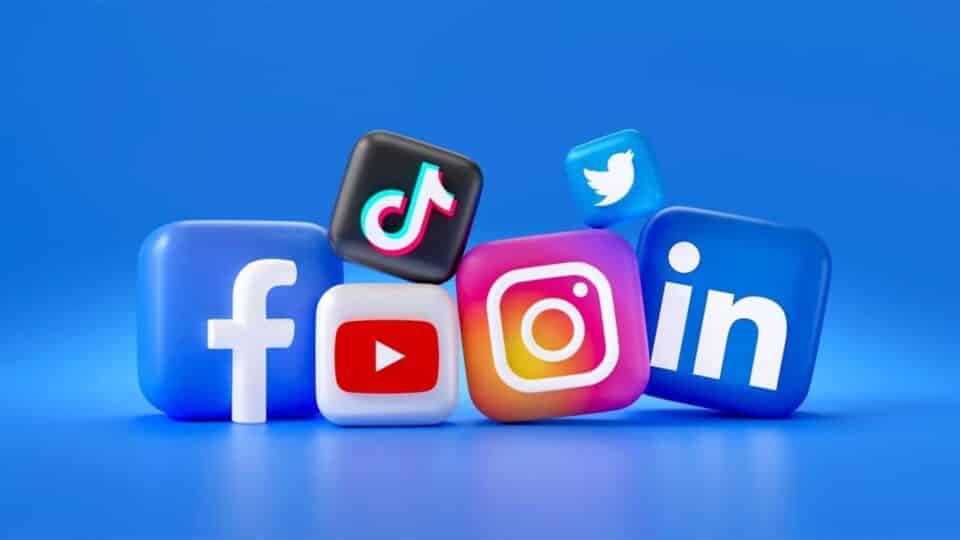 صورة من مقال: قيود في إندونيسيا على وسائل التواصل الاجتماعي لمن دون 16 عاما