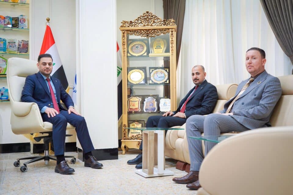 صورة من مقال: مدير مجاري ذي قار يبحث مع معاون المحافظ للشؤون الإدارية آليات تطوير خدمات الصرف الصحي