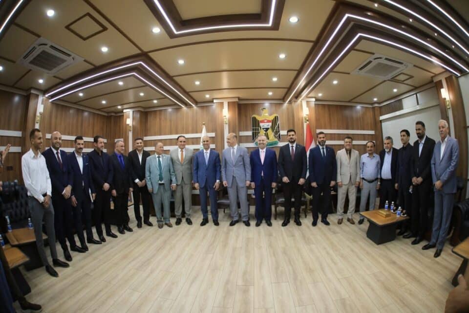 صورة من مقال: نائب محافظ ذي قار يستقبل رئيس اتحاد الكرة لبحث دعم القطاع الرياضي في المحافظة