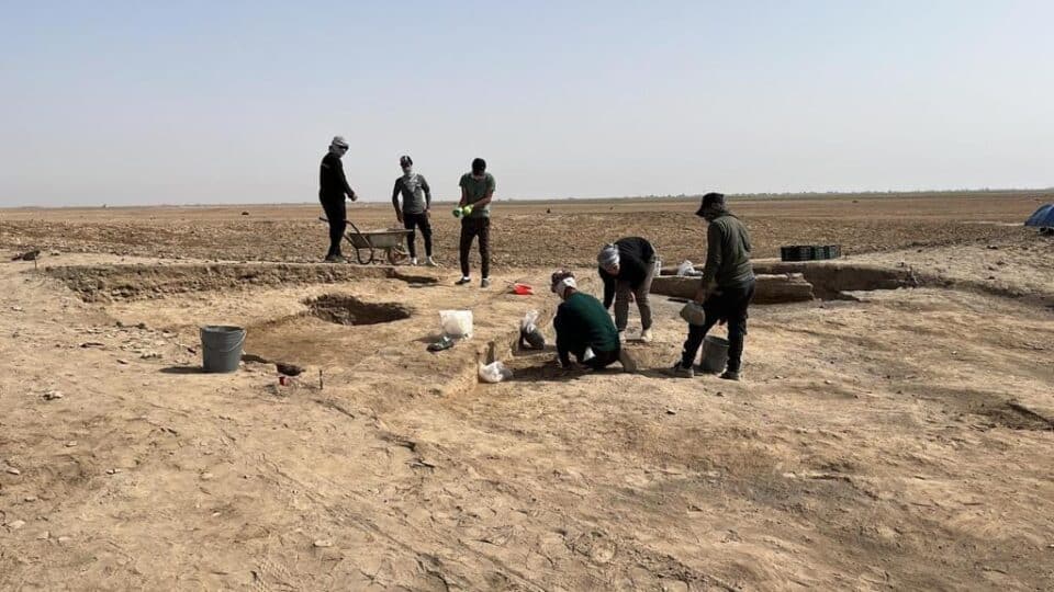 صورة من مقال: مفتشية آثار ذي قار تعلن توقع وصول 11 بعثة أجنبية للتنقيب في المحافظة مطلع أكتوبر المقبل