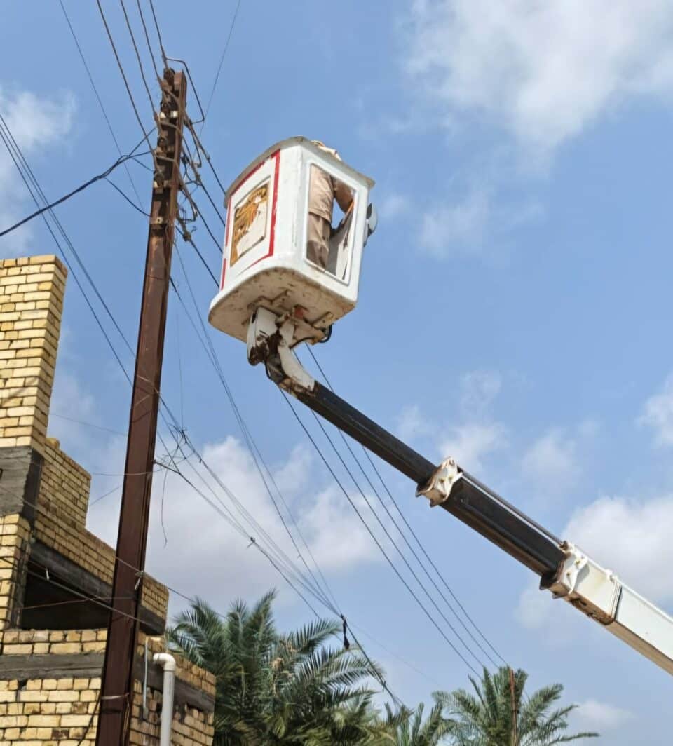 صورة من مقال: كهرباء ذي قار تزيل 466 تجاوزا على الشبكة الكهربائية خلال اسبوع واحد