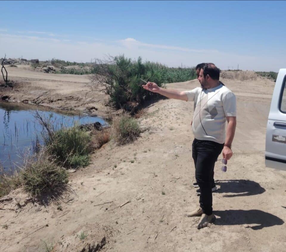 صورة من مقال: مديرية الموارد المائية في ذي قار ترصد معامل اهلية تصرف ملوثات في نهر عبادة وتتوعد بإجراءات قانونية