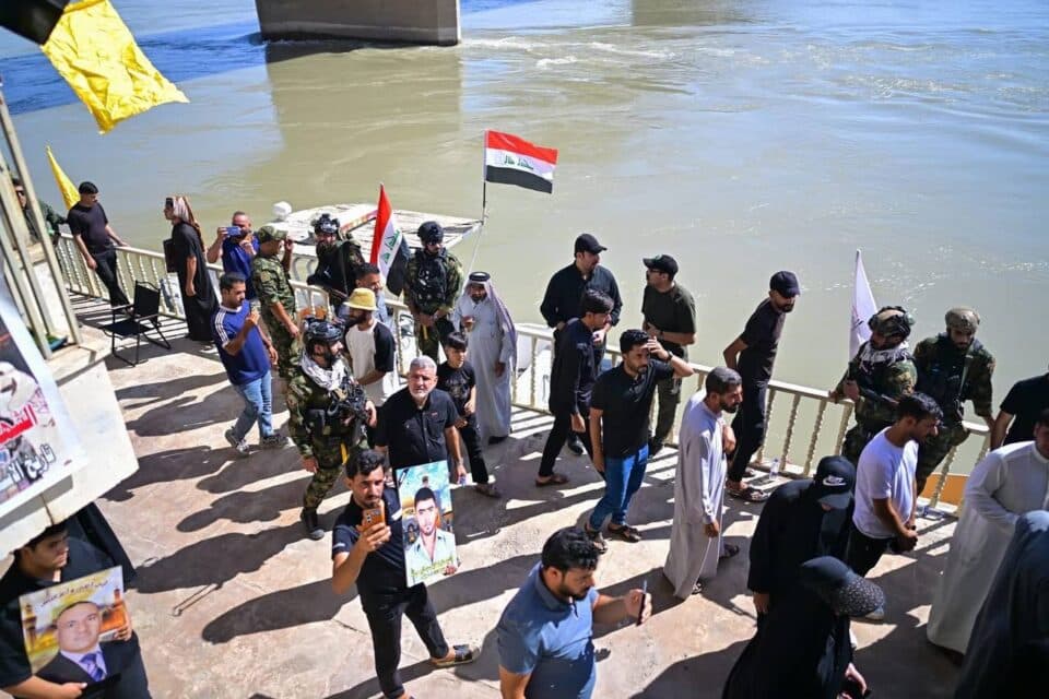 صورة من مقال: بالصور: محافظ ذي قار يشارك في المسيرة السنوية لشهداء سبايكر ويجدد العهد بالوفاء لتضحياتهم