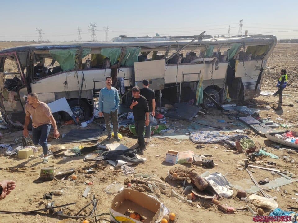 صورة من مقال: حصيلة أولية: مصرع وإصابة 35 شخصاً إثر حادث مروري على الطريق السريع شمال الناصرية