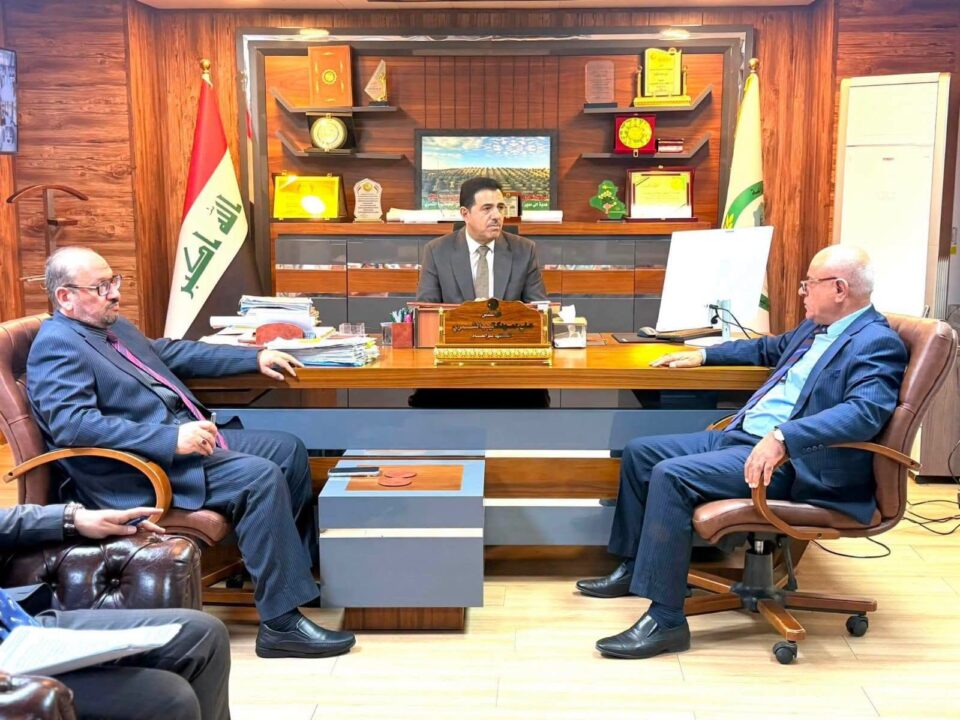 صورة من مقال: زراعة ذي قار تبحث في بغداد إجراءات الأراضي ومبادرة المليون قطعة سكنية