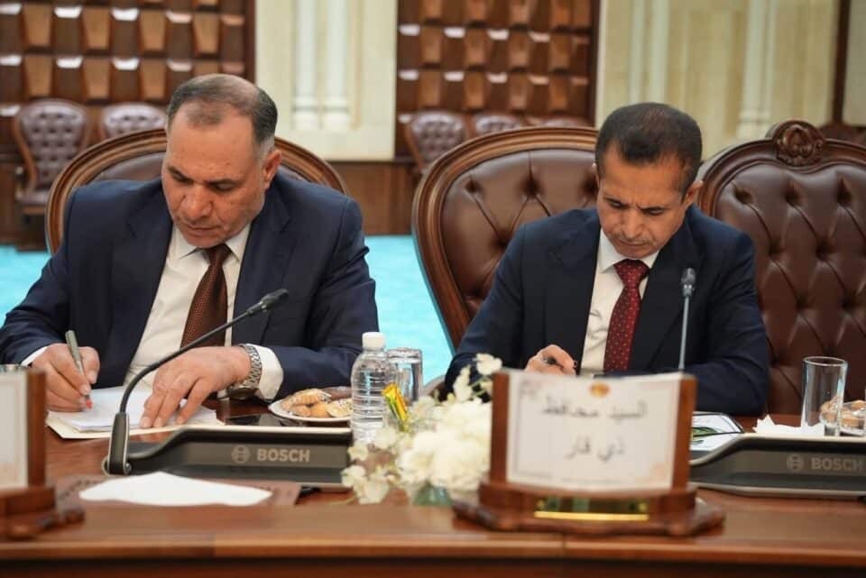 صورة من مقال: محافظ ذي قار يطرح ملف الكهرباء والمشاريع في اجتماع نيابي خصص لاحتياجات المحافظات